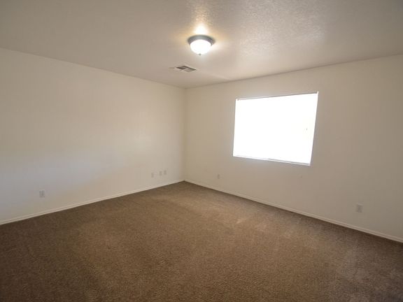 5th image of 7116 W Hilton Ave