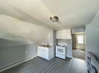 421 Spruce St APT 3, Manchester, NH 03103