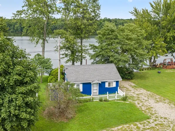 2810 S 390 W, Pleasant Lake, IN 46779