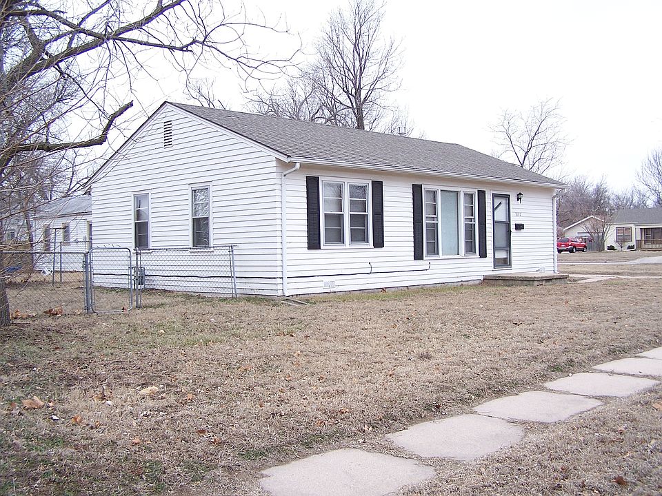 2nd image of 3102 S McLean Blvd