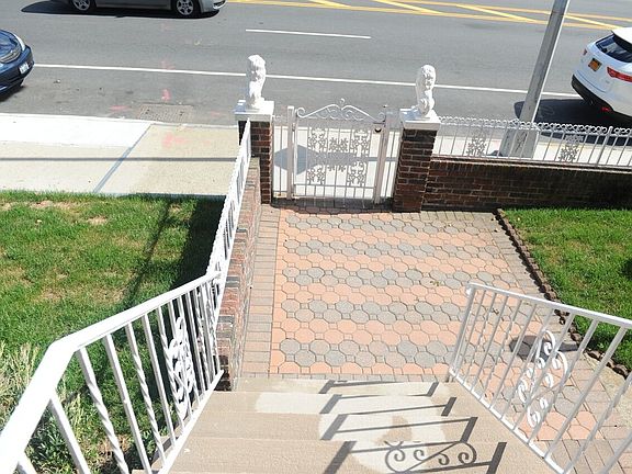 3rd image of 4511 Avenue K