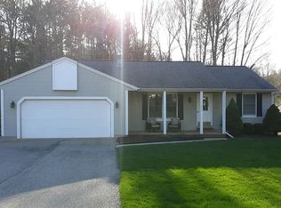13655 Lakeshore Dr, Grand Haven, MI 49417