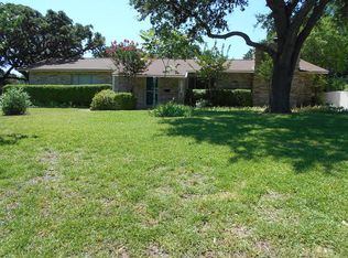 1025 Bluebonnet Dr, Kerrville, TX 78028