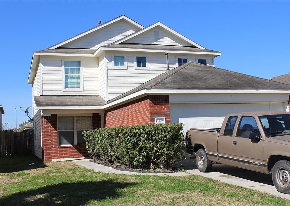 1st image of 9607 Wyatt Oak Ln