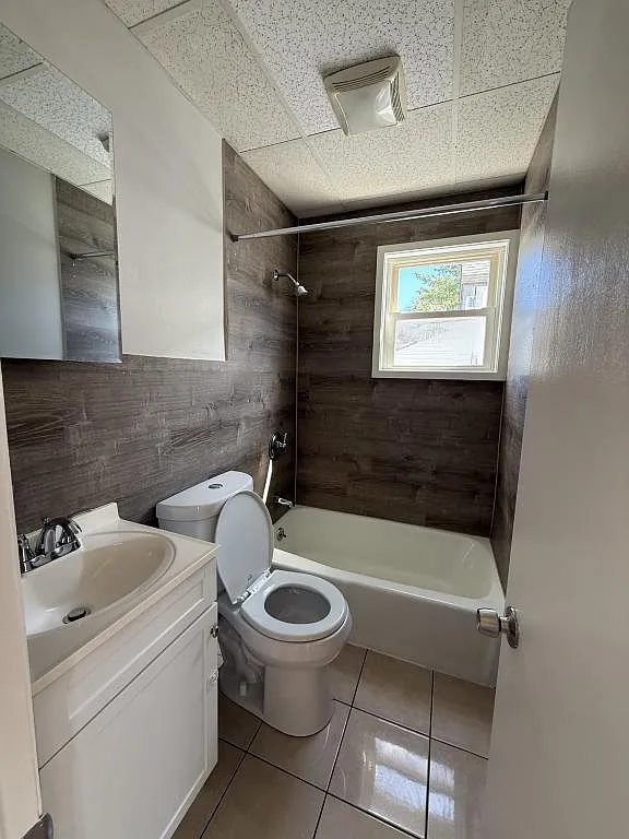 237 Orange St — Photo 2