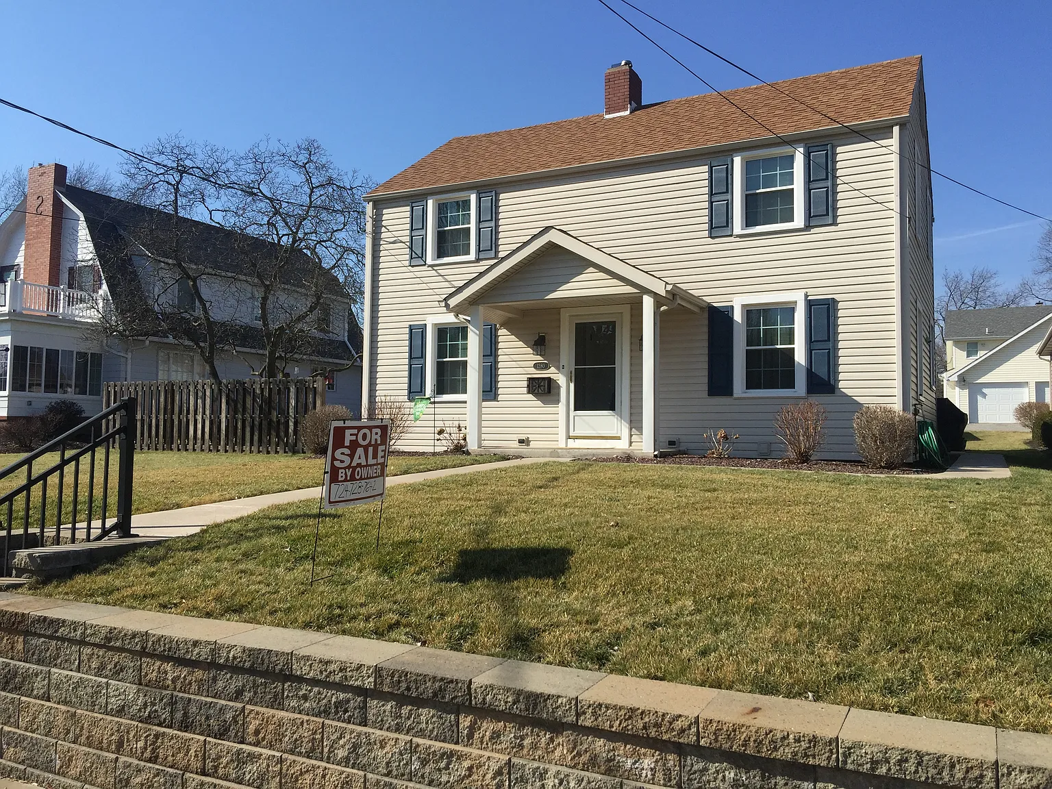 1280 Park Pl photo 1