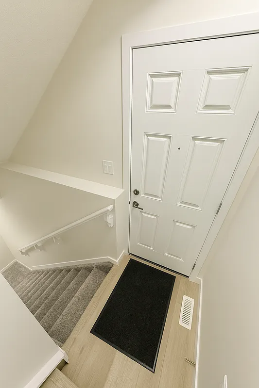 1 bed, 1.0 bath, $950 — Photo 2