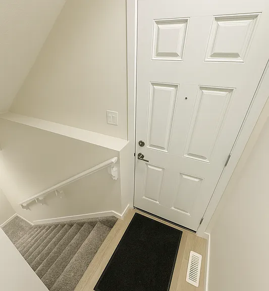 1244 Plum Bnd SW #2 — Photo 2
