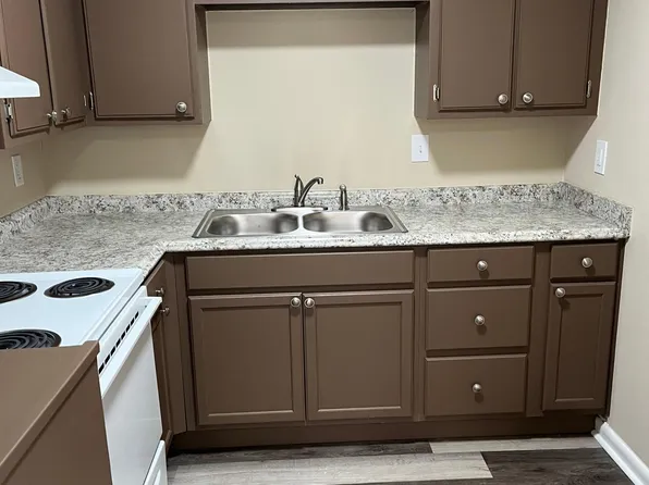 212 W Moore St, Tullahoma, TN 37388