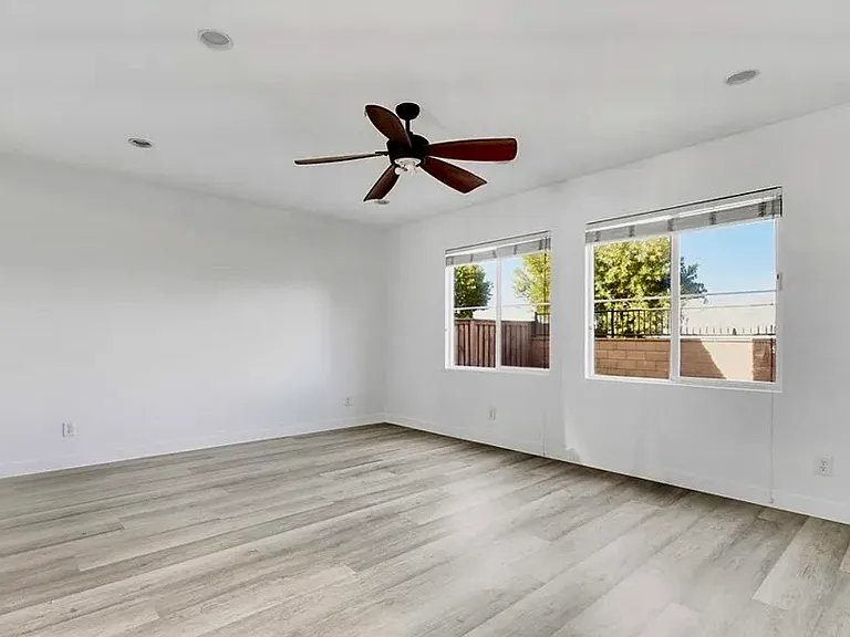 19690 Berrywood Dr — Photo 3