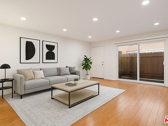2nd image of 918 17th St Unit 2