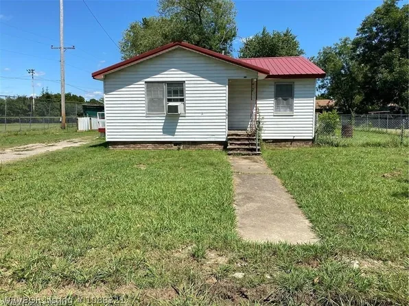 306 N Broadway Ave, Bokoshe, OK 74930