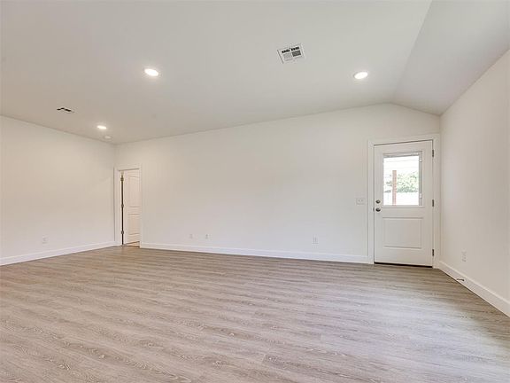 5th image of 1842 Brush Creek Way