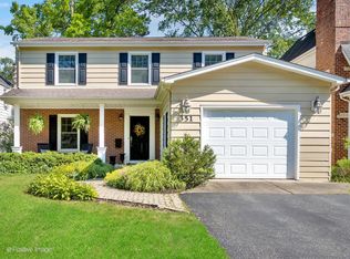 351 Ridge Ave, Clarendon Hills, IL 60514