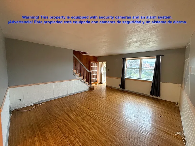 1529 Elbridge St — Photo 4