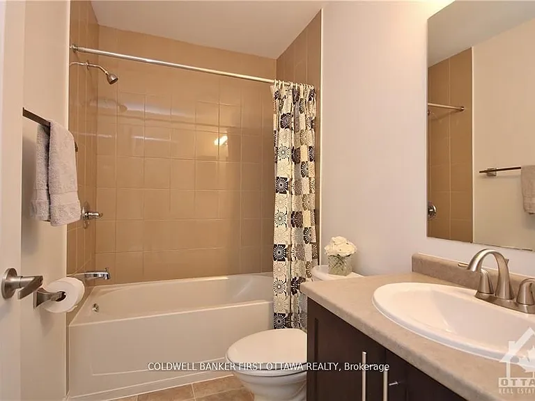 505 Bretby Cres — Photo 20