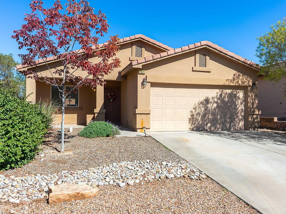 1st image of 2024 Violeta Way SE