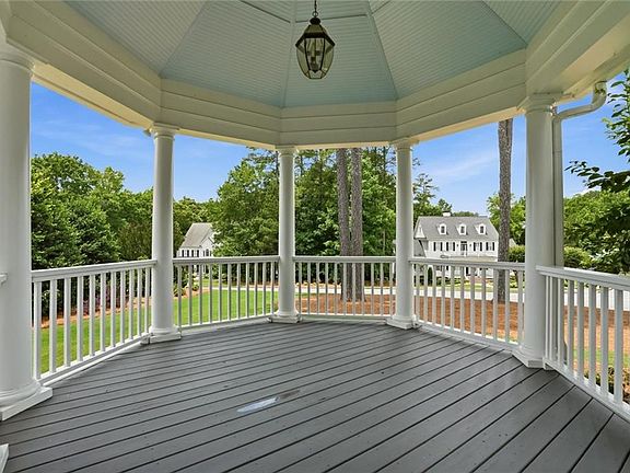 3rd image of 315 Lake Bend Ct