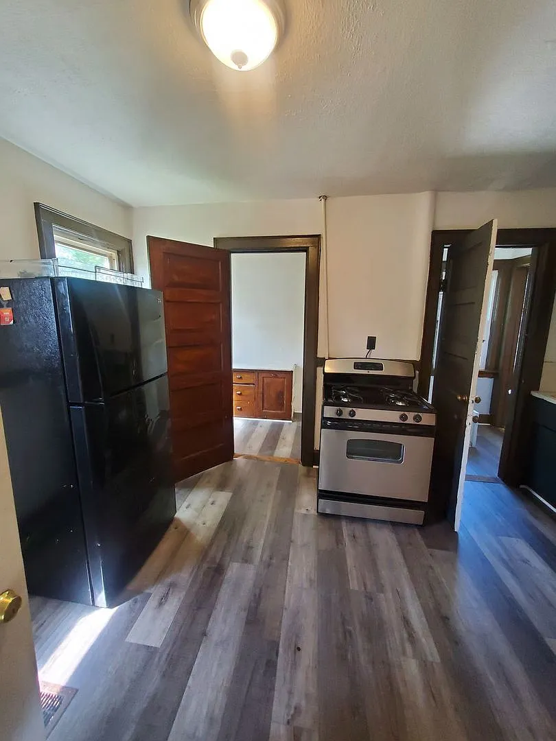 3237 N 34th St. (Duplex) — Photo 2