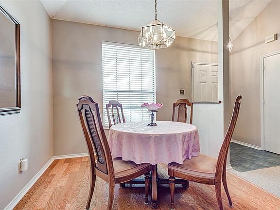 4th image of 2140 Arbor Creek Dr