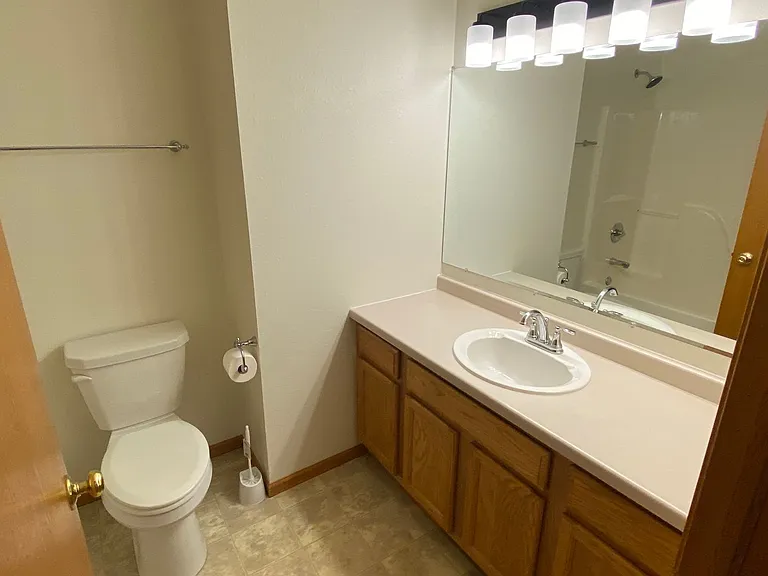 2153 Meadow Brook Way — Photo 10