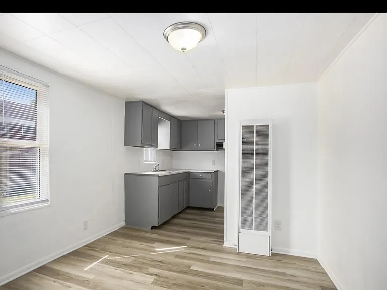 2239 Jarman St #A — Photo 9