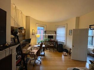 8 Brimmer St #3F, Boston, MA 02108