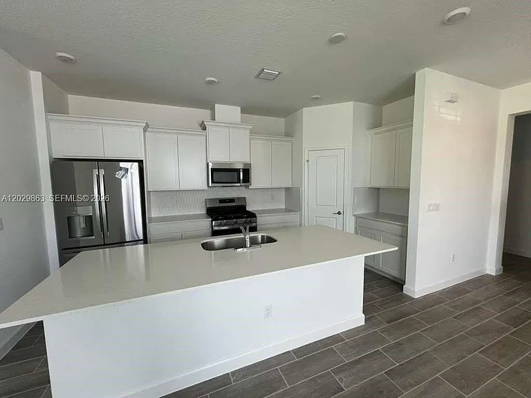 19788 Whispering Creek Rd #19788 — Photo 3