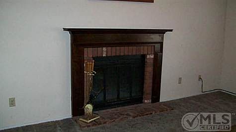 5th image of 2106 SE 26th Ave