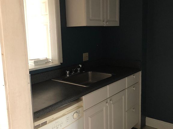 5th image of 608 Upperline St