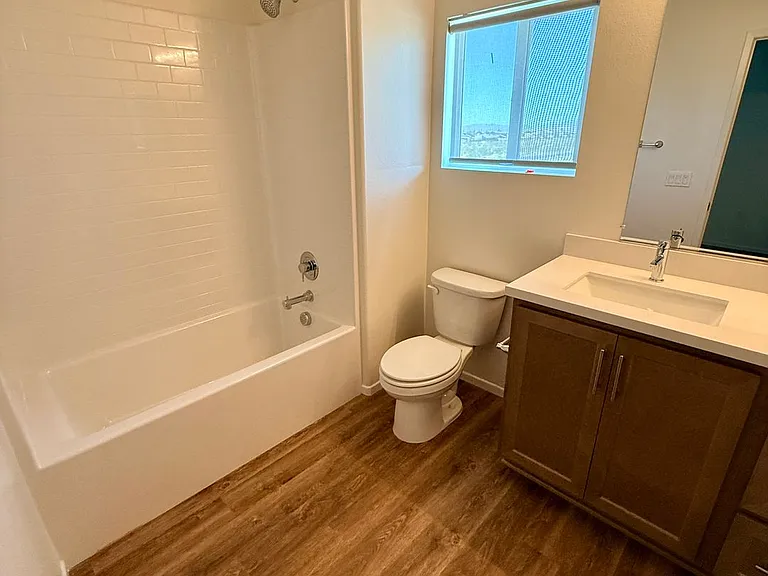 11712 Sebastian Rd — Photo 9