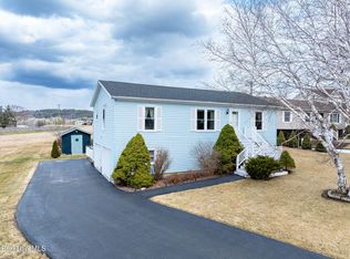 9 Faucett Ln, Pittsfield, MA 01201