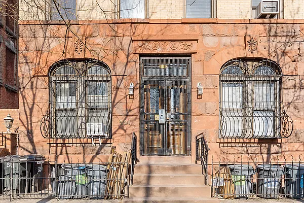 Sold by Redfin Real Estate | media 9