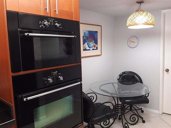 3rd image of 450 Egret Cir APT 9204