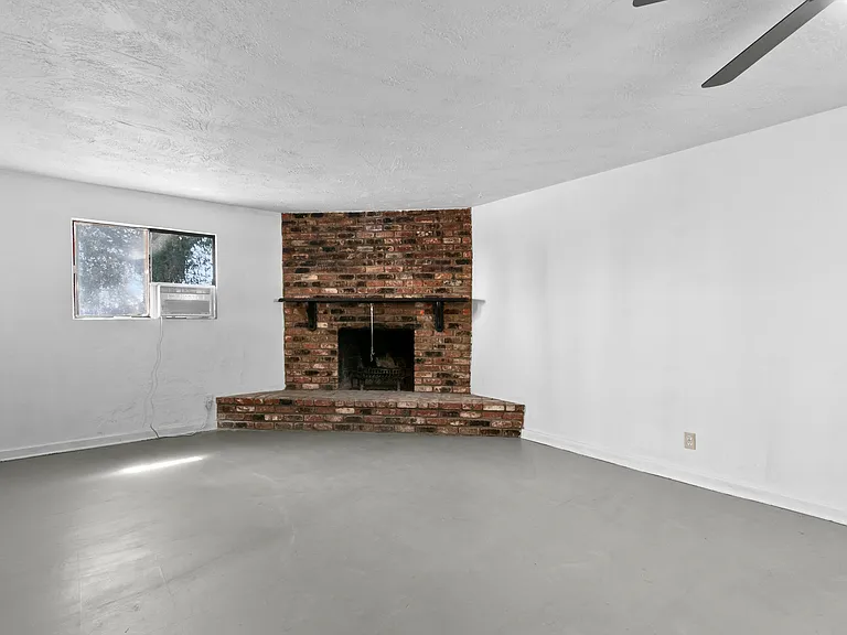 10315 Acacia Ln #2 — Photo 7