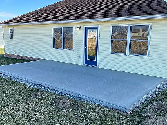 5th image of 1359 Spring Hill Dr