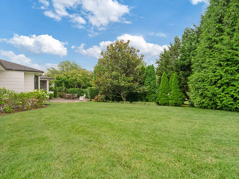 234 Providence Rd — Photo 40