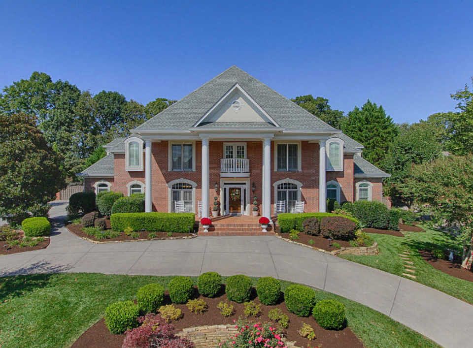 1st image of 9054 Hemingway Grove Cir