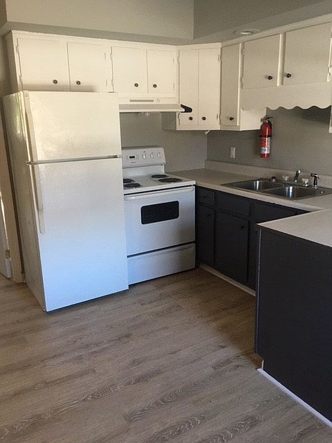 2nd image of 440 Country Lane Dr #60
