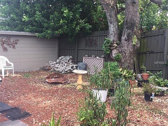 4th image of 108 27th Ave E