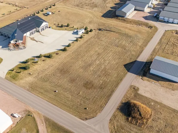 602 S Garfield Ave, Dell Rapids, SD 57022