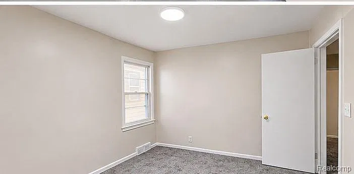 3 bed, 1.0 bath, 1260 sqft, $1,550 — Photo 4