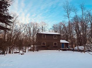 109 Buck Run Dr, Milford, PA 18337