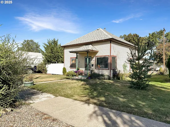 2720 3rd St, Baker City, OR 97814