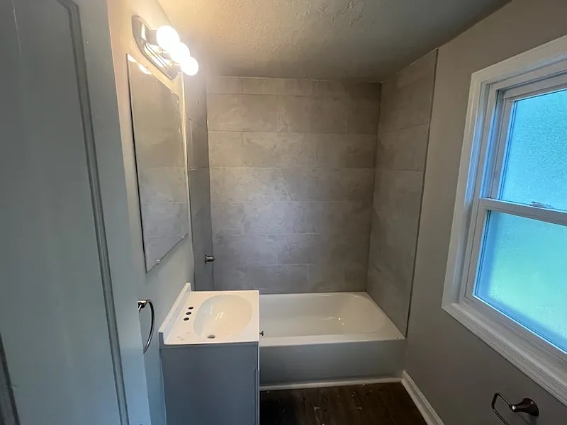 4 bed, 1.5 bath, 1294 sqft, $1,795 — Photo 4
