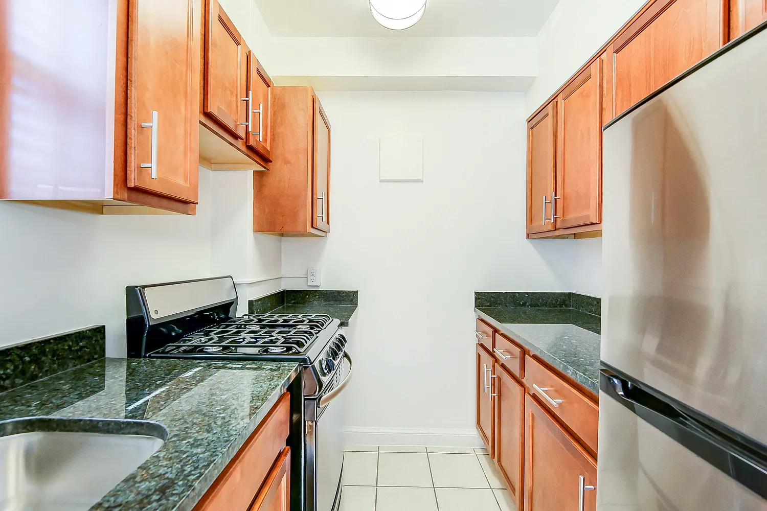 2800 Woodley Rd — Photo 3