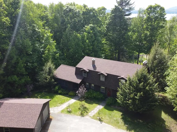 78 Hillside Drive, Derby, VT 05829