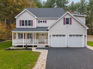 17 Norris Rd, Tyngsboro, MA 01879