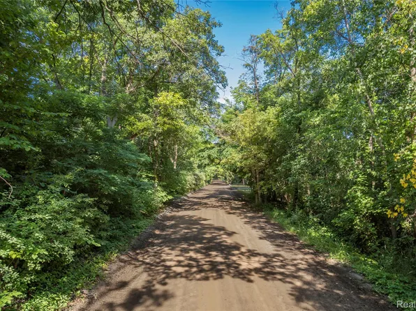 0 Holdridge Rd, Holly, MI 48442