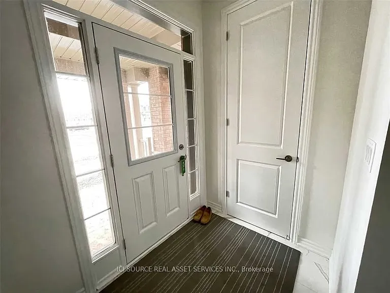 33 Macpherson St — Photo 23
